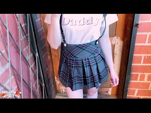 ❤️ 女学生深深地吸吮她的鸡巴，代替上课做爱 ❤️ Sex video﹏﹏